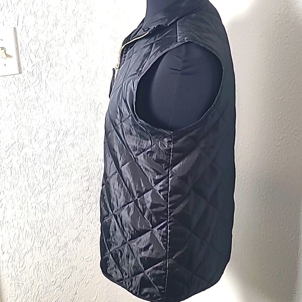 Mudpie - Black Quilted Vest with Gold Zipper, Size Medium - Picture 5 of 9